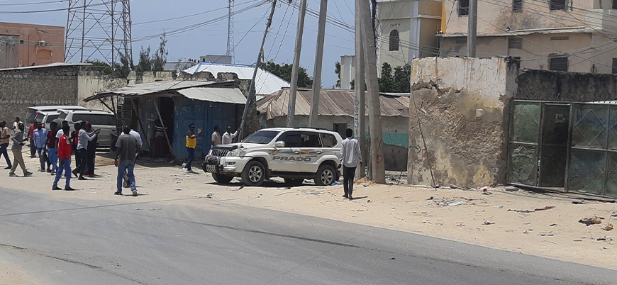 Somali'nin başkenti Mogadişu'da üst düzey istihbarat görevlisine bombalı suikast
