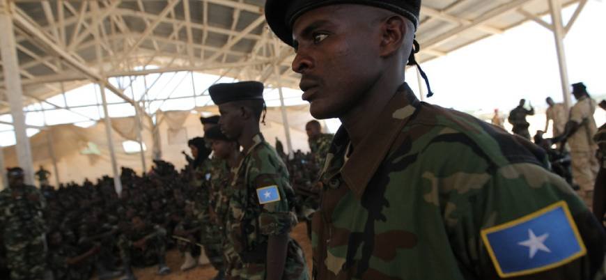 Mogadişu yönetimi Eş Şebab'a karşı yenilginin ardından komutanları görevden aldı