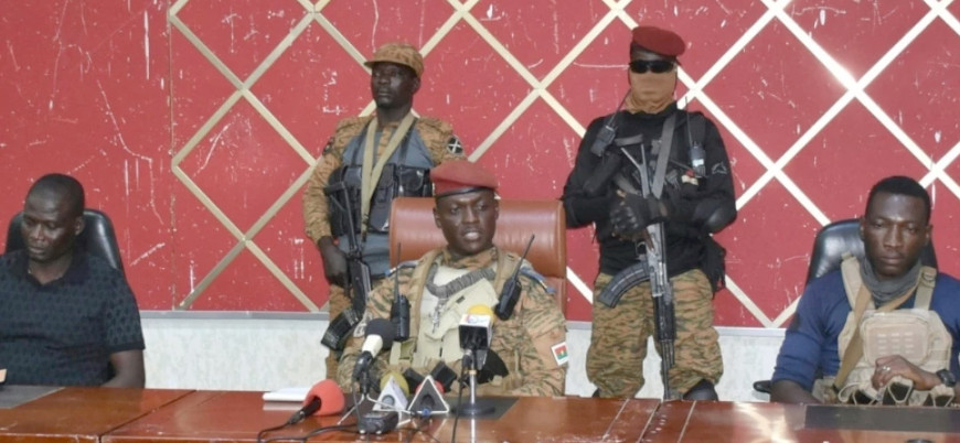 Burkina Faso, Fransız askerlerine ülkeyi terk etmeleri için 1 ay süre verdi