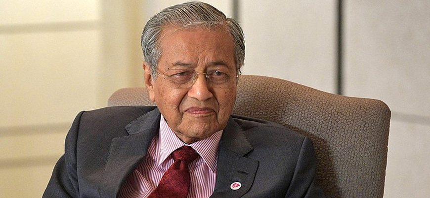 97 yaşındaki Eski Malezya Başbakanı Mahatir Muhammed seçimlere girecek