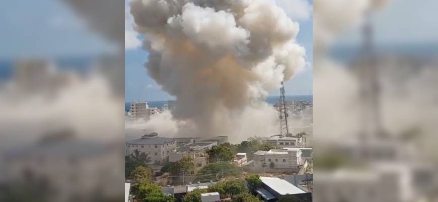 Somali'nin başkenti Mogadişu'da çifte bombalı araç saldırısı