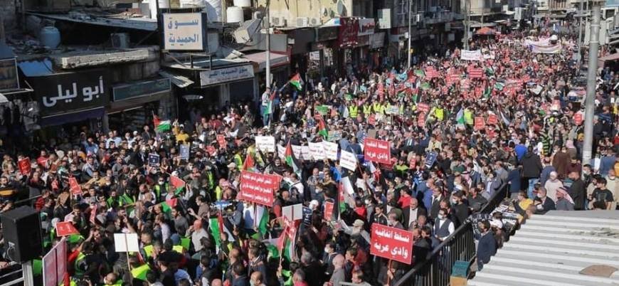 Ürdünlüler İsrail'le imzalanan "enerji karşılığında su" anlaşmasını protesto etti