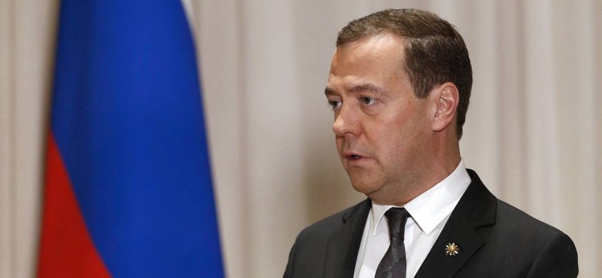 Medvedev: Güçlü imha silahlarının üretimini artırıyoruz