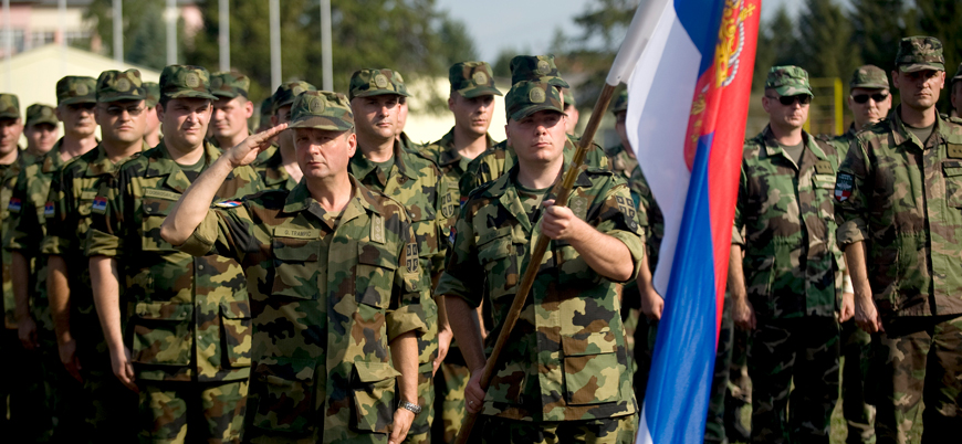 Sırbistan Kosova'ya asker göndermek için ilk adımı attı