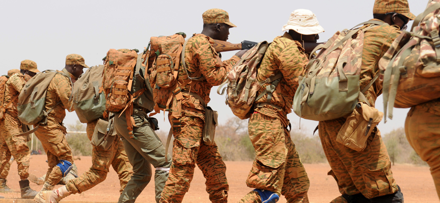 Burkina Faso ordusu köye baskın düzenledi, onlarca sivili katletti