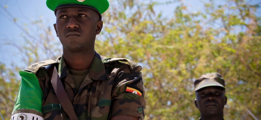 Somali'de görev yapan bir Uganda askeri diğer 3 askeri öldürdü