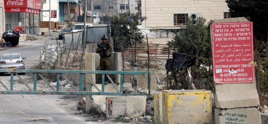 İsrail güçleri Batı Şeria'daki Eriha şehrini kuşatma altında tutuyor