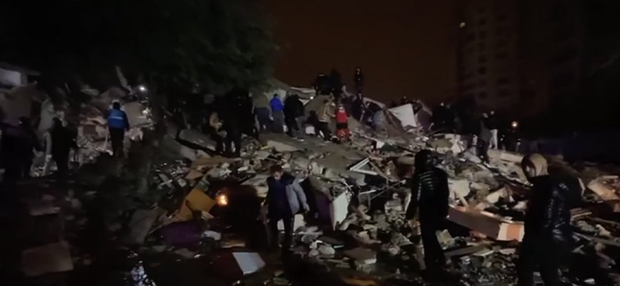 Türkiye'deki yıkıcı depremle ilgili diğer ülkeler hangi açıklamaları yaptı?