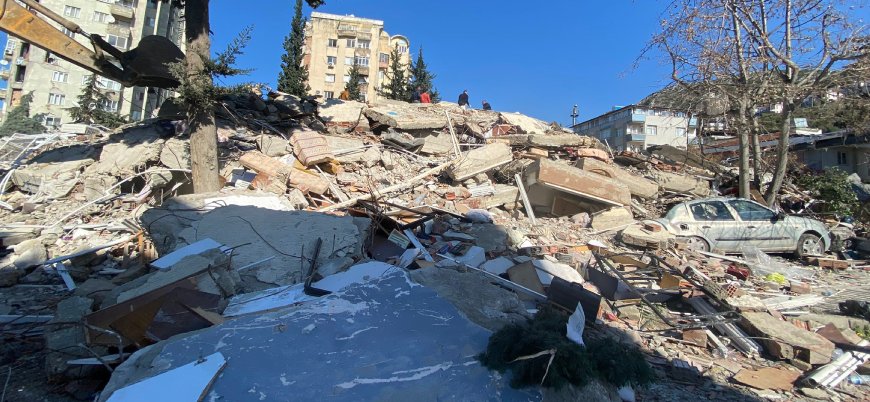 Gazze'deki İsrail saldırılarından kaçan aile Türkiye'deki depremde yaşamını yitirdi