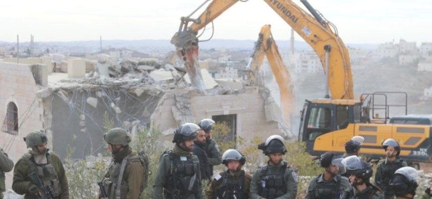 İsrail Filistinlilerin evlerini yıkıp Yahudi yerleşim yerleri inşa ediyor