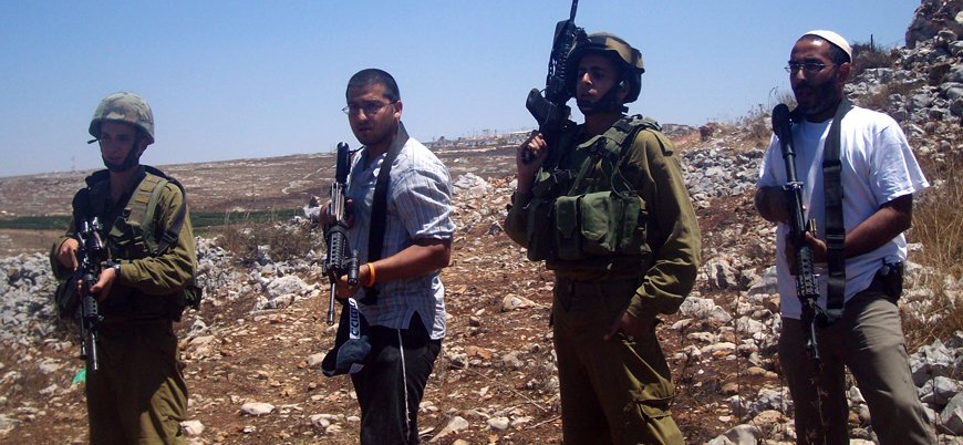 İsrail güçleri Yahudi yerleşimcilerin Filistinlilere yönelik saldırılarına göz yumuyor