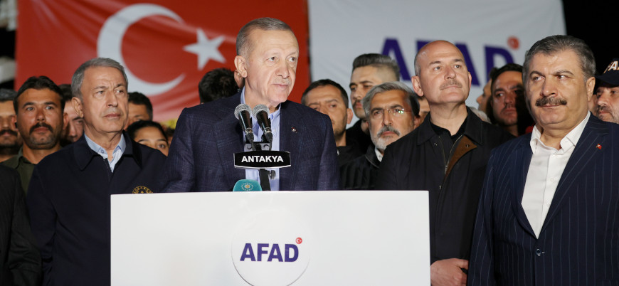 Erdoğan: Yıkıntılar altında kalan vatandaşlarımız ve yakınları serzenişlerinde sonuna kadar haklıdır