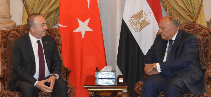 11 yıl sonra ilk ziyaret: Dışişleri Bakanı Çavuşoğlu Mısır'da