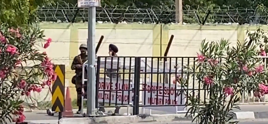 Hindistan ordusu 4 askerin öldüğü içeriden saldırı ile sarsıldı