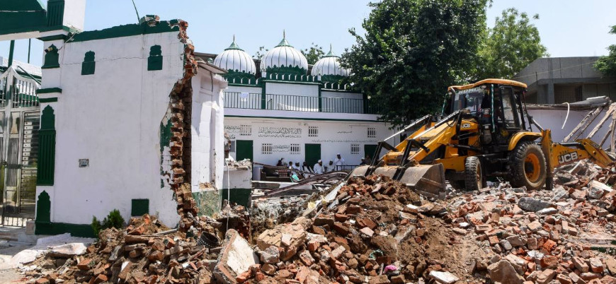 Hindistan yönetimi 250 yıllık camiyi yıktı