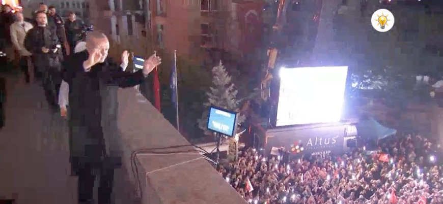 Erdoğan balkon konuşması yaptı: Açık ara öndeyiz