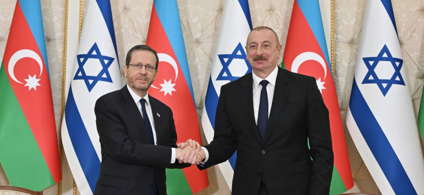 İsrail Cumhurbaşkanı Herzog Azerbaycan'da Aliyev ile bir araya geldi
