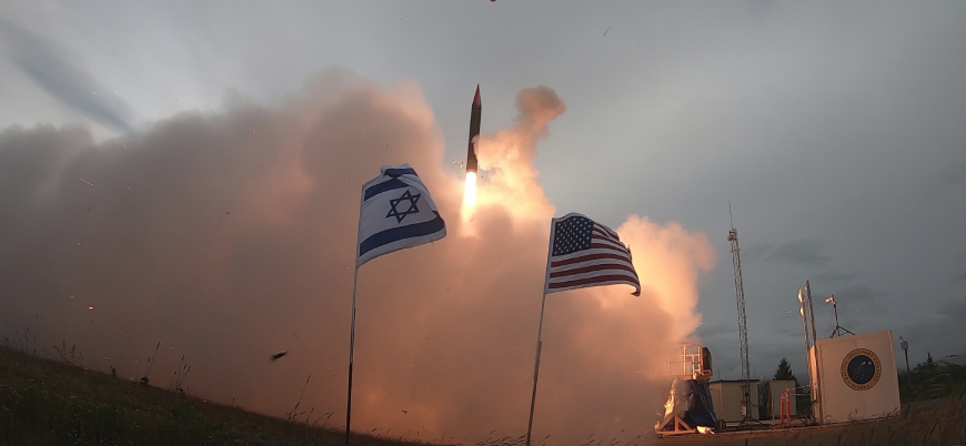 Almanya İsrail'den 4 milyar euro'luk hava savunma sistemi satın alacak