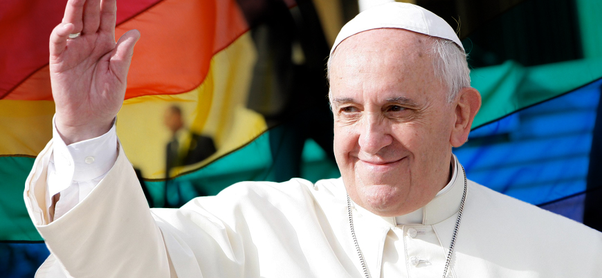 Papa'dan eşcinsellik açılımı