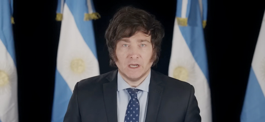Arjantin'de ön seçimleri aşırı sağcı başkan adayı kazandı