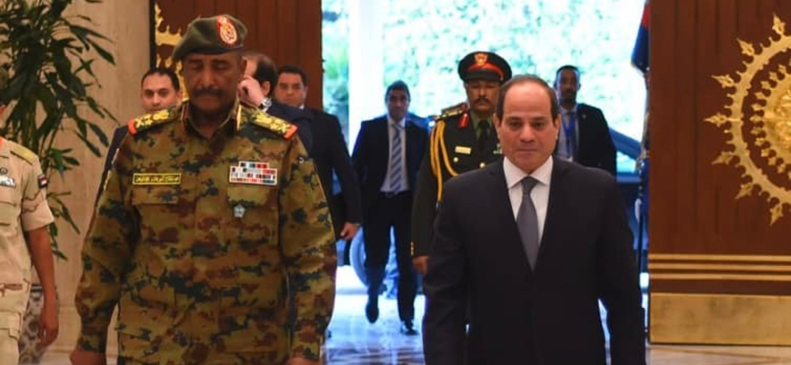 "Mısır, Sudan'daki iç çatışmalarda General Burhan'a destek vermeye başladı"
