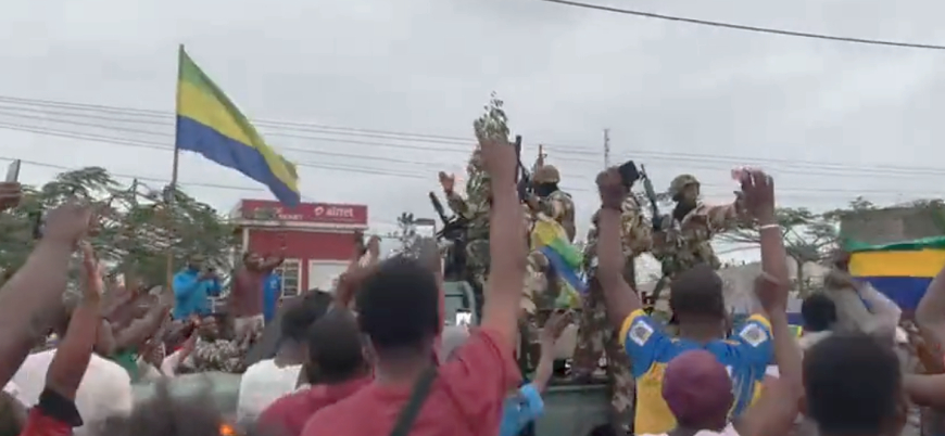 Gabon'da darbe destekçileri sokaklara döküldü