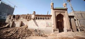 Çin Doğu Türkistan'da binlerce camiyi yıktı