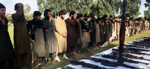 Afganistan'da Taliban'ın saldırı başlattığı IŞİD'liler Kabil hükümetine teslim oldu