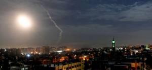 İsrail Suriye'nin başkenti Şam'da hava saldırısı düzenledi