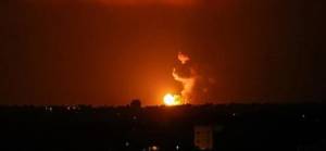 İsrail, Gazze'den atılan balonlara hava saldırılarıyla cevap veriyor
