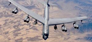 ABD, Katar ve Pakistan üzerinden Afganistan'ı bombalıyor