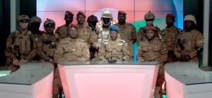 Burkina Faso'da askeri darbe: Ordu yönetime el koydu