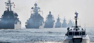 Boğazlar'ı geçen Rus çıkarma gemileri Karadeniz'de