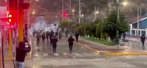 Peru siyasi krizin üstesinden gelebilecek mi?