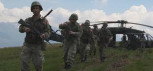 Türkiye Kosova'ya ilave asker gönderiyor