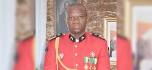 Gabon'daki darbenin lideri General Nguema kimdir?