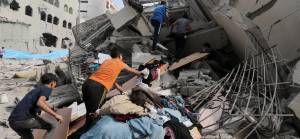 İsrail saldırılarının Gazze'de yol açtığı yıkım bir nükleer bombanın dörtte biri büyüklüğünde