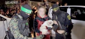Hamas 30 Filistinli karşılığında 12 rehineyi daha serbest bıraktı